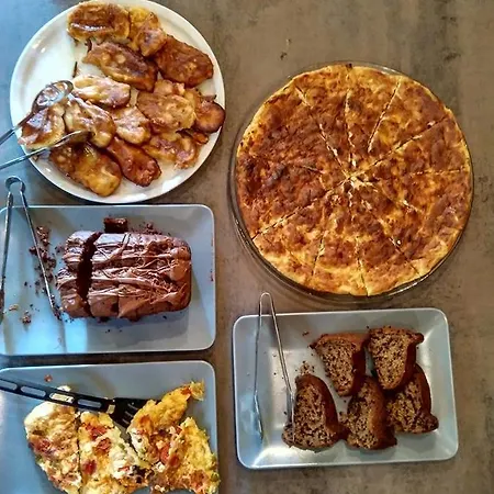 Thalia Traditional Promirion